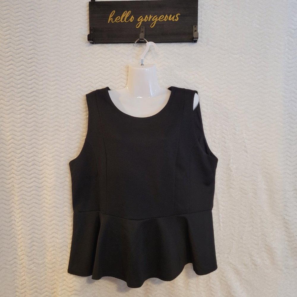 H&M Black Flattering Tank Top Plus  SIZE 2X